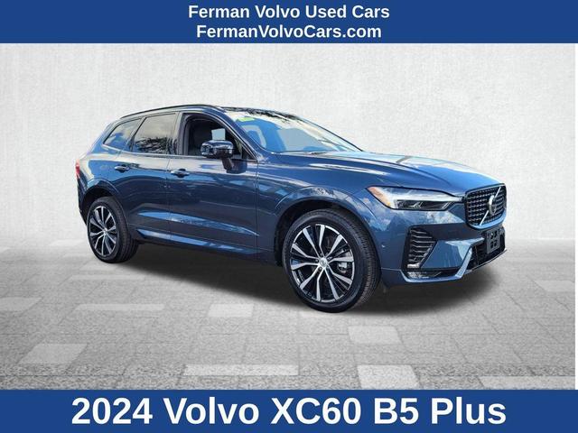 2024 volvo xc60 b5 plus dark theme
