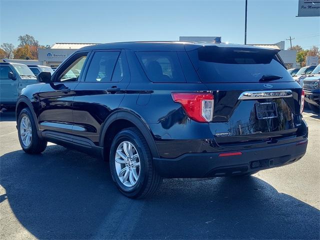 2021 ford explorer base