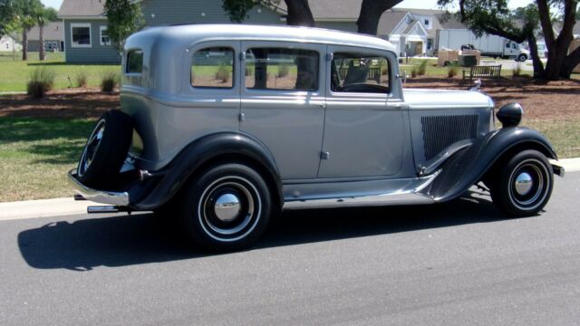 plymouth 1933 street rod 350 v-8 350 trans