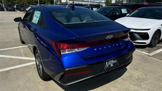 2024 Hyundai Elantra