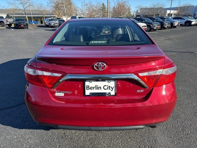 2017 toyota camry se
