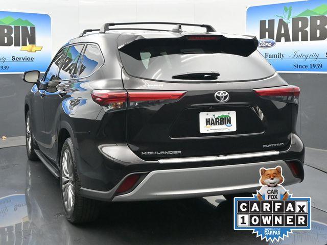 2021 toyota highlander platinum
