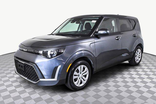 2023 kia soul lx