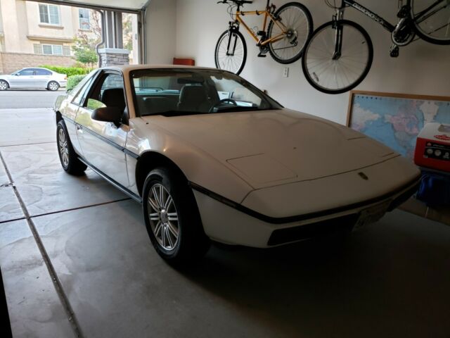 1984 pontiac fiero se manual transmission 98k miles
