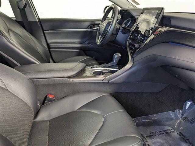 2021 toyota camry hybrid xle