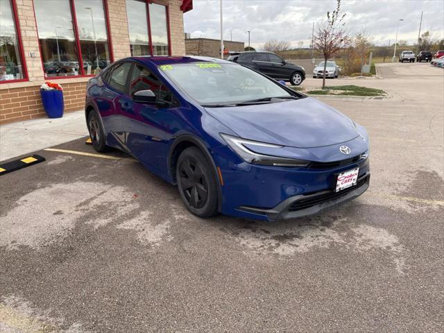 2023 toyota prius le