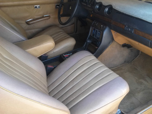 1980 mercedes-benz 300cd base coupe 2-door 3.0l