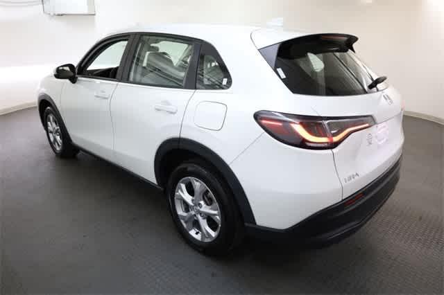 2023 honda hr-v lx