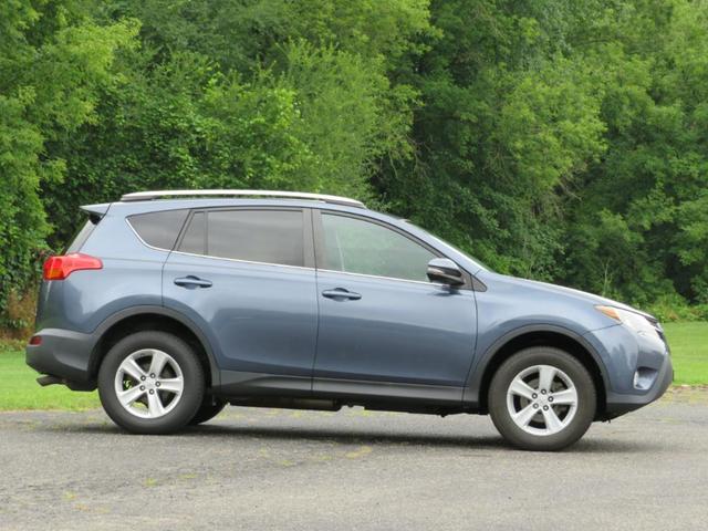 2013 toyota rav4 xle