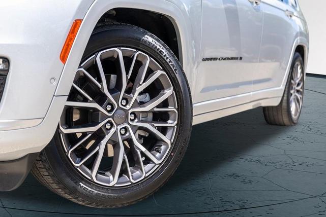 2023 jeep grand cherokee l summit