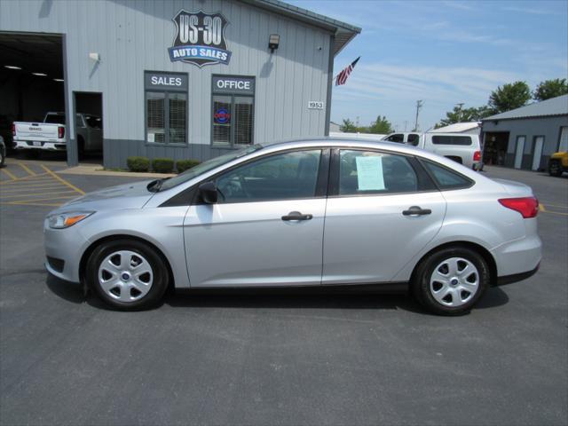 2016 ford focus 4dr sdn s