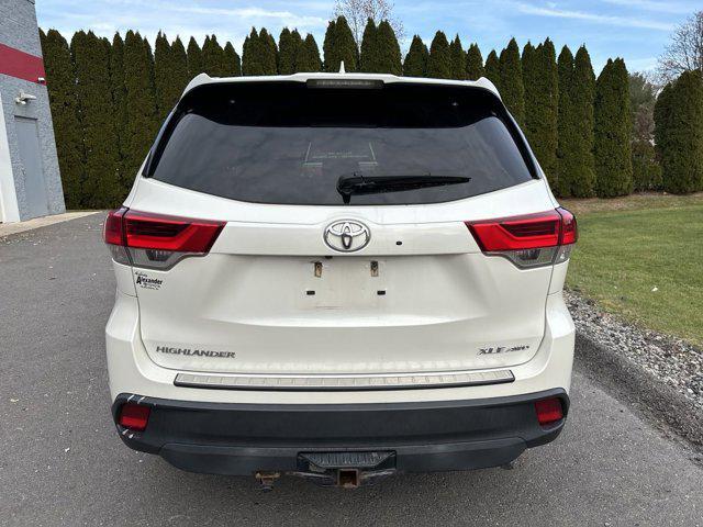 2019 toyota highlander xle