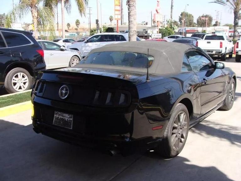 2014 ford mustang