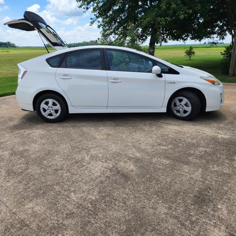 2010 toyota prius iv