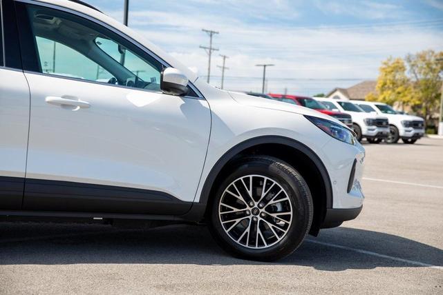 2023 ford escape phev