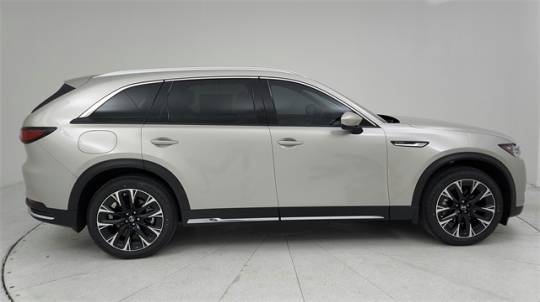 2024 Mazda CX-90
