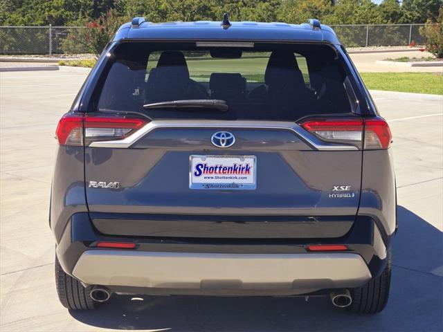 2022 toyota rav4 hybrid se