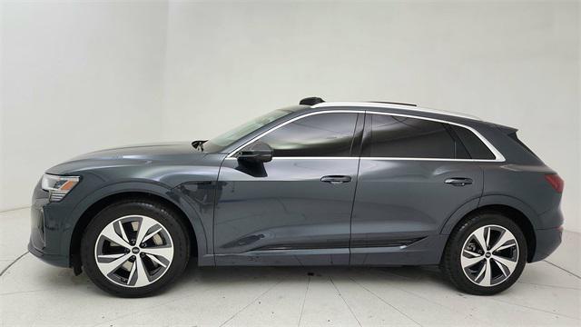 2024 audi q8 e-tron prestige