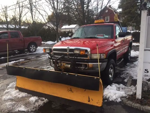 1994 dodge ram 2500 4x4 pickup with 8' meyer plow and 8' fisher sander!!!