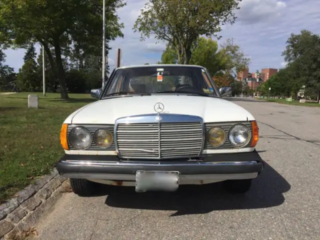 1983 mercedes-benz 300 series