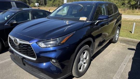 2023 Toyota Highlander le