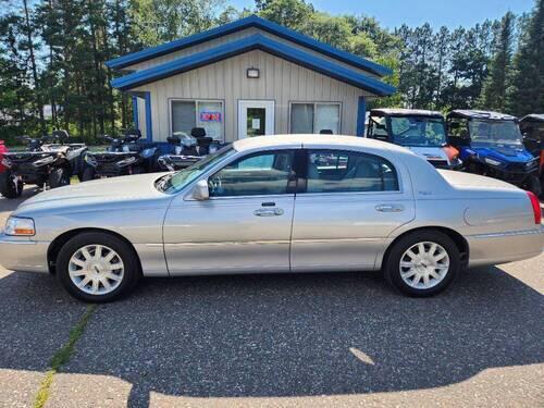 2010 lincoln town car signature limited 4dr sedan