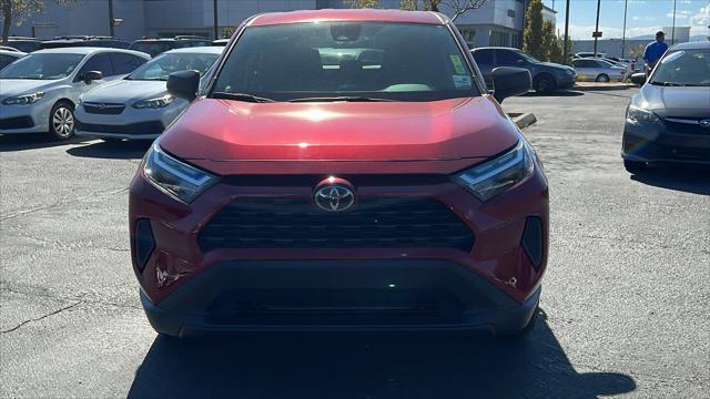 2023 toyota rav4 le