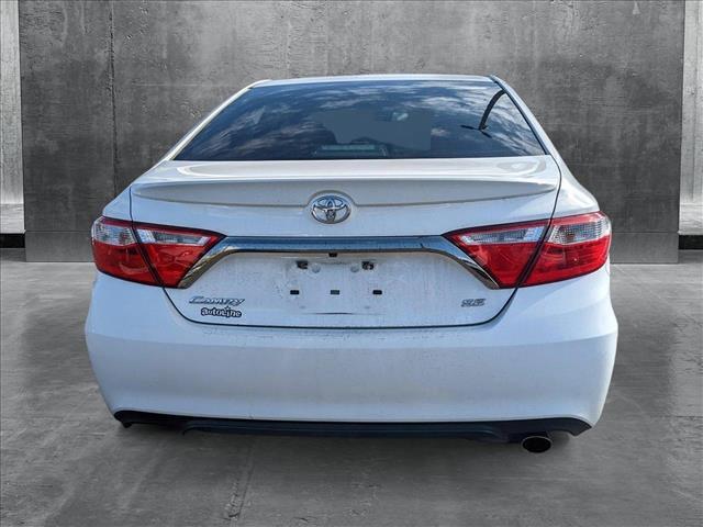2017 toyota camry se