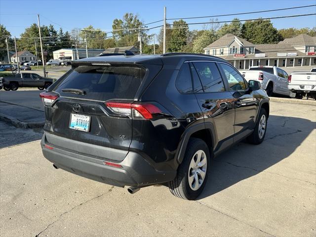 2021 toyota rav4 le
