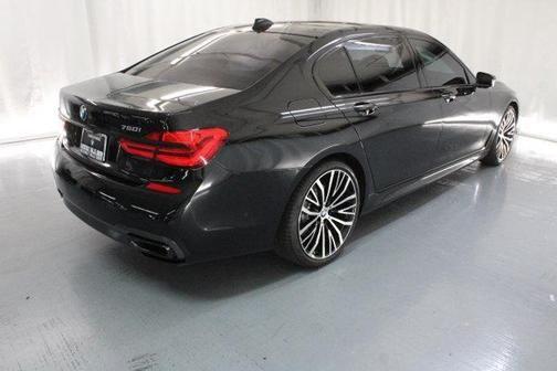 2019 bmw 750
