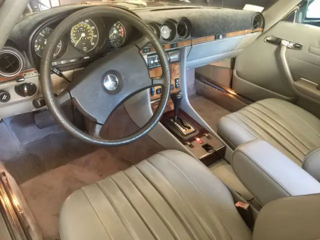 1985 mercedes-benz 380sl convertible 2-door 3.8l