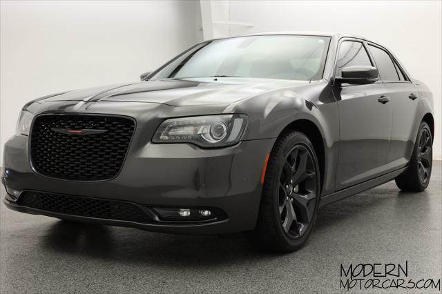 2023 chrysler 300 s
