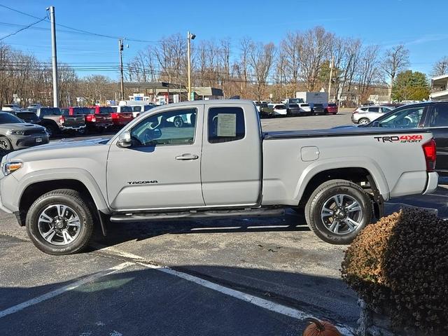 2018 toyota tacoma trd sport