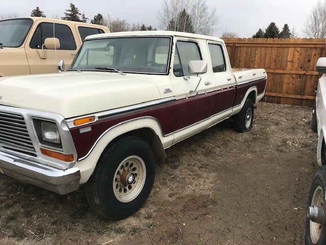 1979 ford f-250 crew cab and a 1978 ford f-250 club cab w dana 60