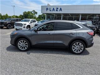 2021 Ford Escape titanium