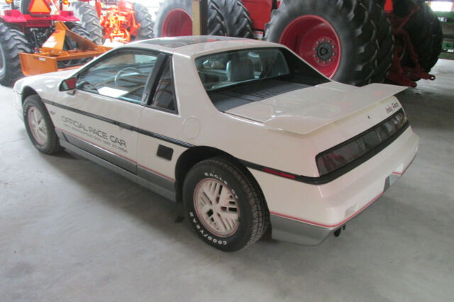 1984 pontiac fiero indy 500 official pace car
