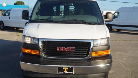2022 gmc savana 2500