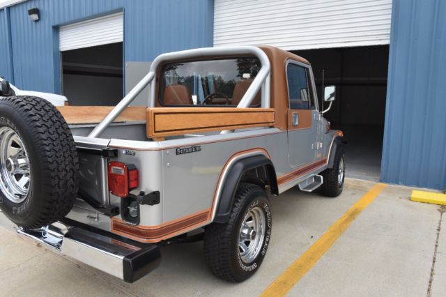 1984 cj8 scrambler /laredo