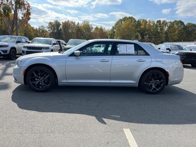 2021 chrysler 300 s