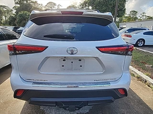 2022 toyota highlander platinum