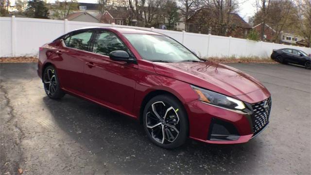 2023 nissan altima sr fwd