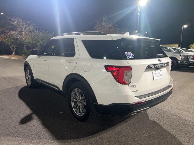 2021 ford explorer xlt