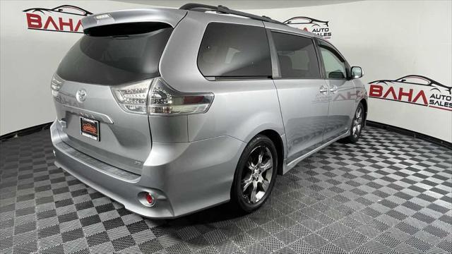 2011 toyota sienna se