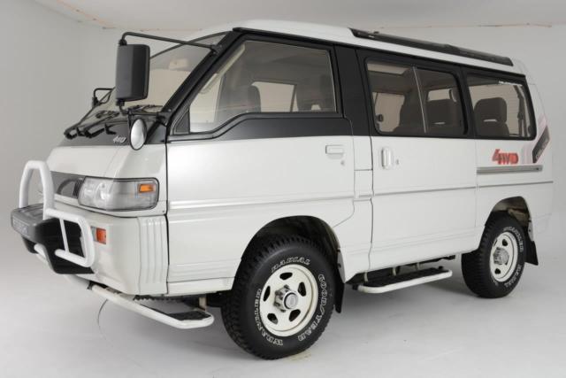 1992 mitsubishi delica 4wd auto crystal lite roof !!!