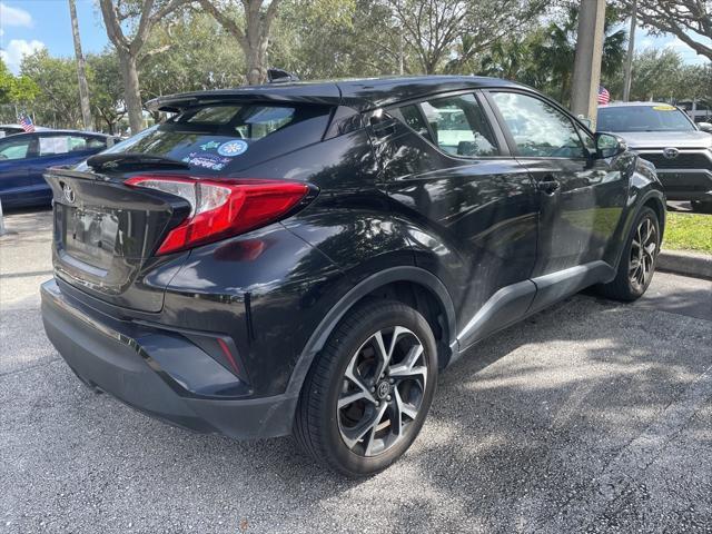 2022 toyota c-hr xle