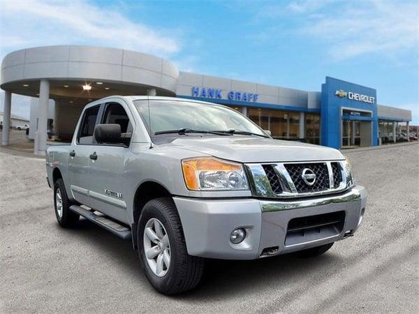 2011 nissan titan in secaucus, new jersey