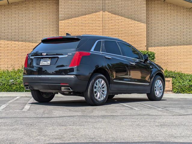 2017 cadillac xt5 base