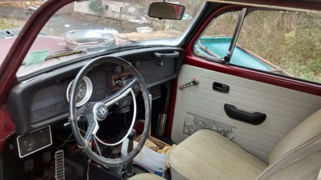 1971 volkswagen super beetle with moon roof & extra vw parts lot