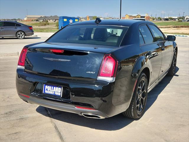 2021 chrysler 300 touring