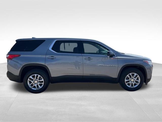 2021 chevrolet traverse ls